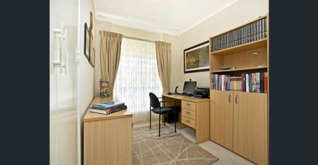 NEAT THREE BEDROOM HOME IN SOUGHT AFTER SUBURB - Photo 3