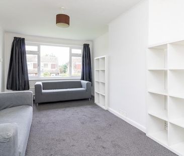 3 bedroom semi-detached house to rent - Photo 2