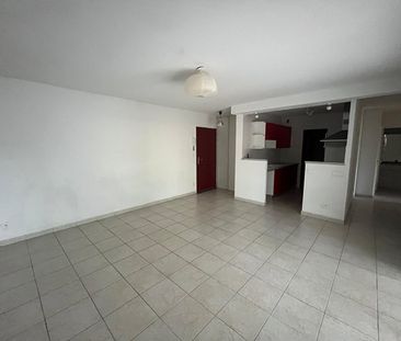 Location Appartement 3 pièces 66m² - Photo 1