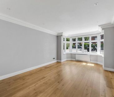 6 bedroom terraced house to rent - Photo 2