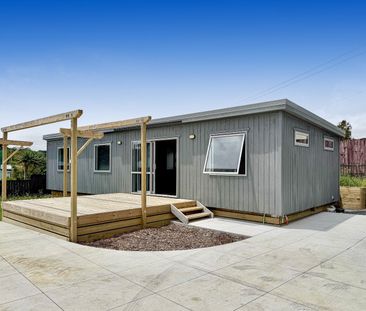 8A Lynmore Drive, Hill Park, Auckland - Photo 4