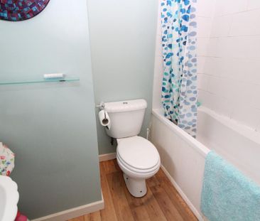 2 bedroom apartment to rent - Photo 6