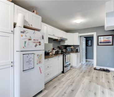 For Lease - 24 Avalon Place Unit# Upper, Hamilton, Ontario - Photo 3