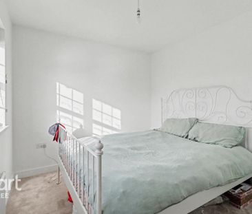 4 bedroom detached house to rent - Photo 4