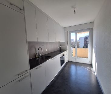 SION-CENTRE / APPARTEMENT RENOVE DE 2.5PCES - Photo 6