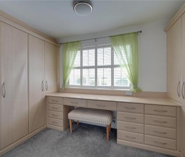 4 bedroom detached house to rent - Photo 3