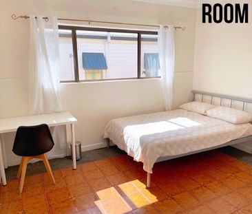 East Brisbane - Photo 1