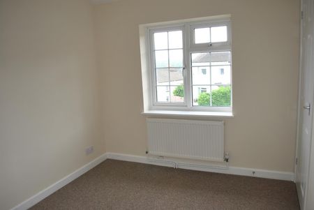 St Whites Terrace, Cinderford - Photo 3