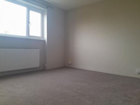 3 bedroom detached house to rent - Photo 5