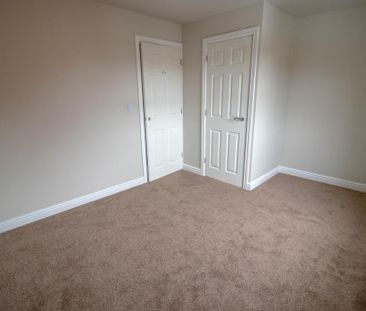 2 bedroom semi-detached house to rent - Photo 5