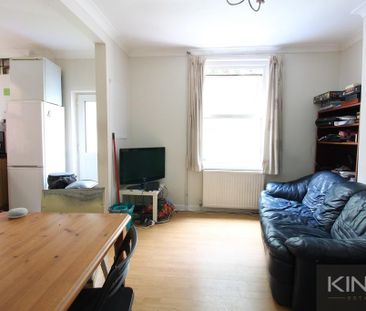 4 bedroom semi-detached house to rent - Photo 1