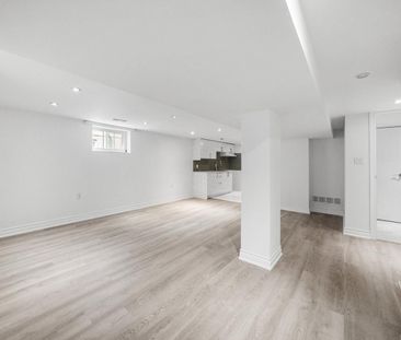 For Lease - 17 Pleasant Avenue, Toronto, Ontario - Photo 6