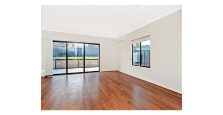 Stylish 3 bedroom family home with 6kw solar system - Photo 3