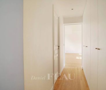 Location appartement, Paris 8ème (75008), 1 pièce, 46 m², ref 4401308 - Photo 6