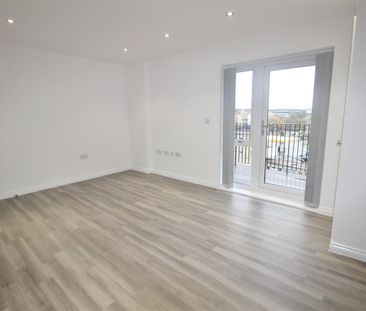Bronze Court, Elstree Way, Borehamwood - Photo 3