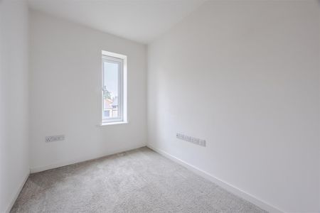 To Let 3 Bed House - Semi-Detached - Photo 4
