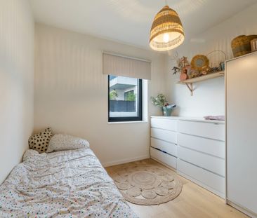 Nieuwbouwappartement met zonnig terras in hartje Steendorp - Photo 3