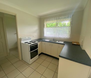 2 Bedroom duplex with garage! - Photo 6