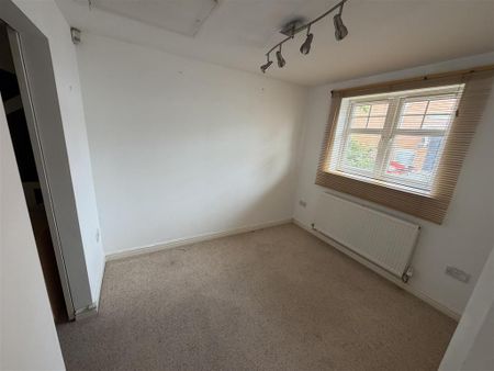 2 bedroom semi-detached house to rent - Photo 4