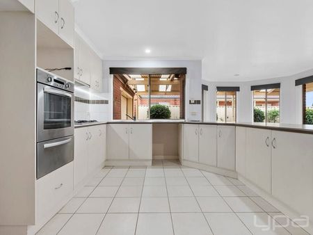 73 Featherhead Way, HARKNESS - Photo 5