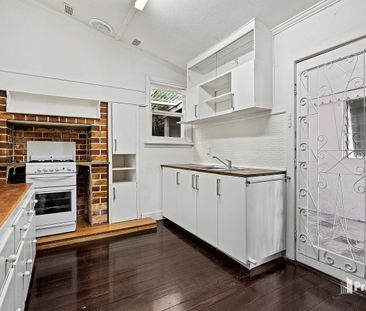 House for Rent - Prime Location - Photo 2