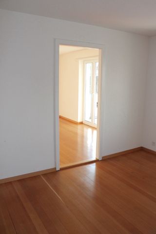 2.5 Zi Wohnung in ruhiger und zentraler Seitenstrasse - Photo 5