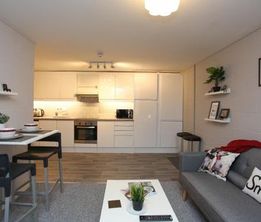 Studio to rent - Photo 1