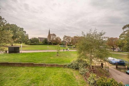 Woodford Green, Chigwell, IG8 - Photo 5
