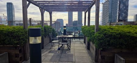 For Lease - 109 Front Street Unit# 817, Toronto, Ontario - Photo 4