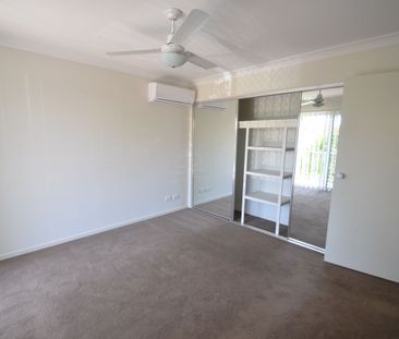 Lovely 3 Bed Townhouse for Rent - Photo 3