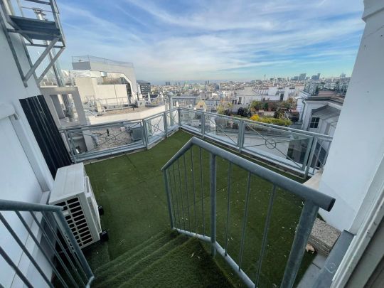 Einzug nach Sanierung -3 ZI Altbau-Maisonette im DG mit Terrasse - Theobaldgasse - Foto 1