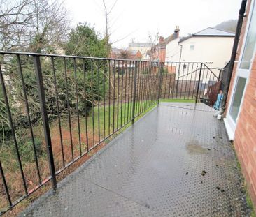 1 bedroom in a house share to rent - Photo 6