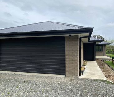 Home in Halcombe - Photo 1
