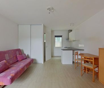 Location Appartement 1 pièce 22m² CHATELLERAULT 86100 - Photo 1