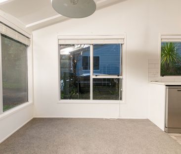 Great Location in Birkenhead - Photo 2
