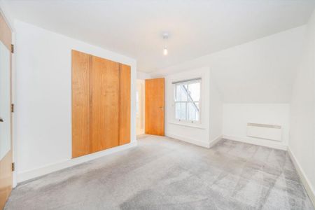 3 bedroom flat to rent - Photo 3