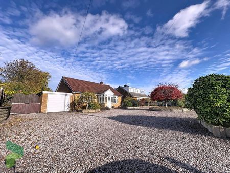 2 bedroom detached bungalow to rent - Photo 2