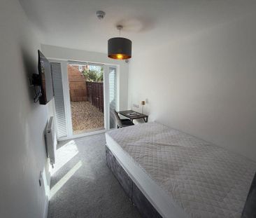 1 bedroom in a house share to rent - Photo 5