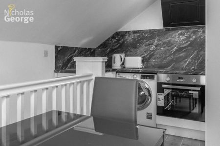 Studio to rent - Photo 5