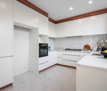 Sunnynook - New built 5 bedroom family home - Photo 3