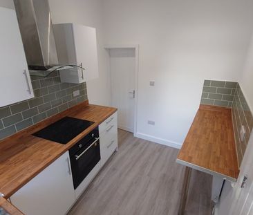 2 Bed End Terrace, Henley Road, LS13 - Photo 6