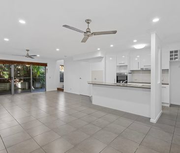 Beautifully Presented Duplex - Photo 2