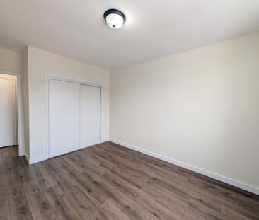 For Lease - 57 Parkwoods Village Drive Unit# 605, Toronto, Ontario - Photo 2