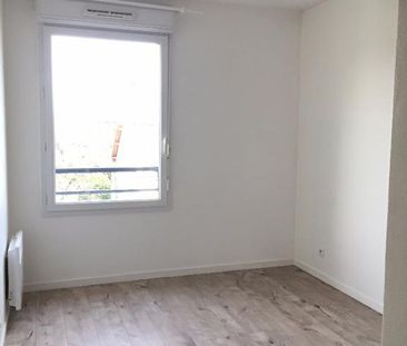Location Appartement 3 pièces 65m² - Photo 2
