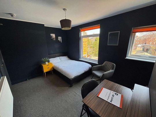 1 bedroom in a house share to rent - Photo 1