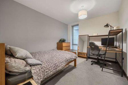 Riverside View, Berkeley Avenue, Reading, RG1 - Photo 4