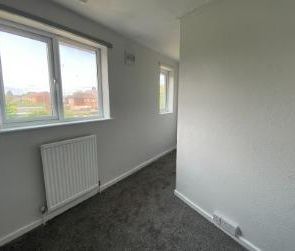 3 bedroom terraced house to rent - Photo 6