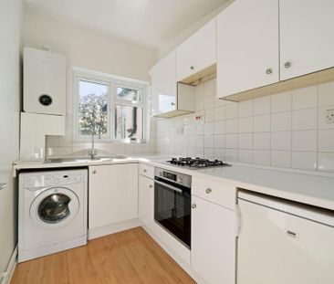 1 bedroom flat to rent - Photo 2