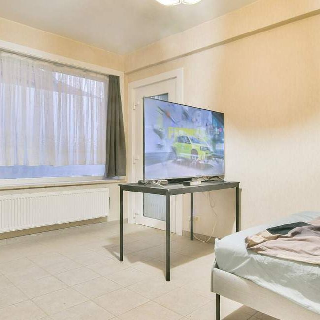 Appartement te huur in Oostende voor € 730 met 2 slaapkamers - Photo 1