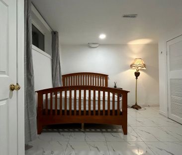 80 Mosedale Cres Crescent #Master Bedroom - Photo 4